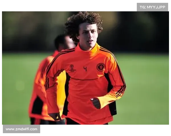 如何根据大卫路易斯的比赛特点判断其在球场上的具体位置