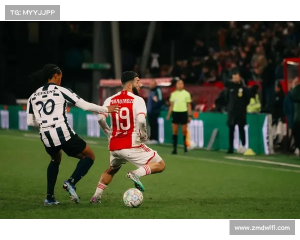 如何深入了解埃因青训体系与阿贾克斯青年球队发展历程