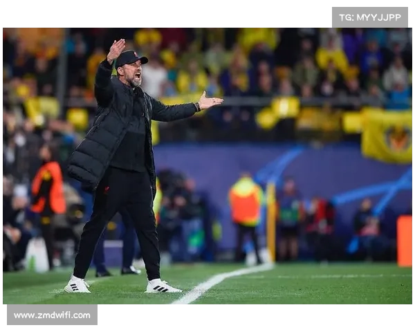 如何评判曼联与利物浦英超对决中的战术博弈与历史对抗